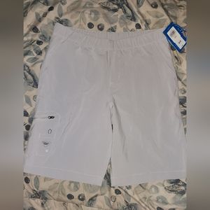 NWT Columbia Youth XL shorts